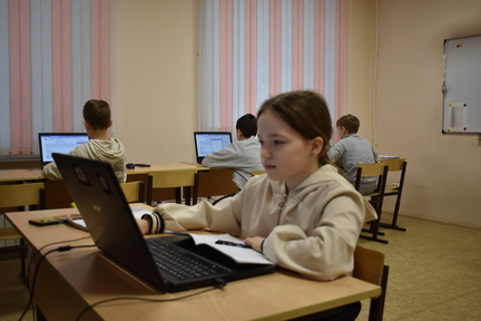 DSC 0015 R